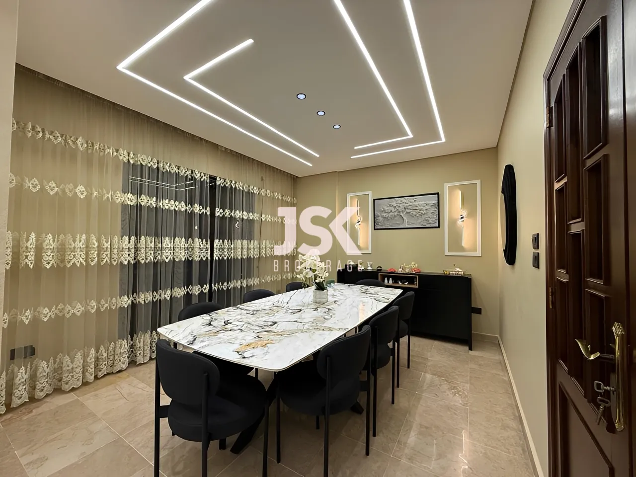 Apartment for Sale in Mazraa