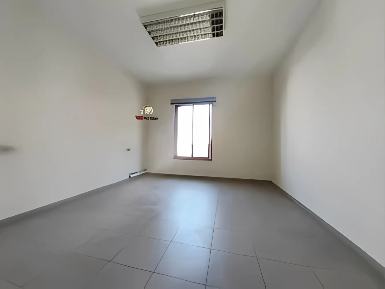 Office for rent in Jounieh