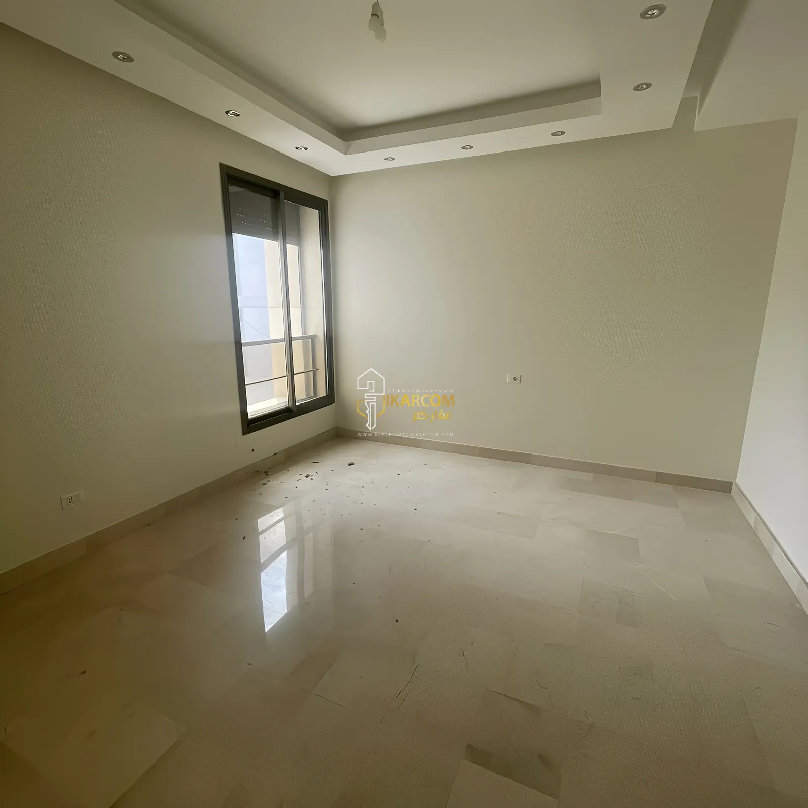 Apartment for Sale in Ras Al Naba'a, Beirut, Lebanon