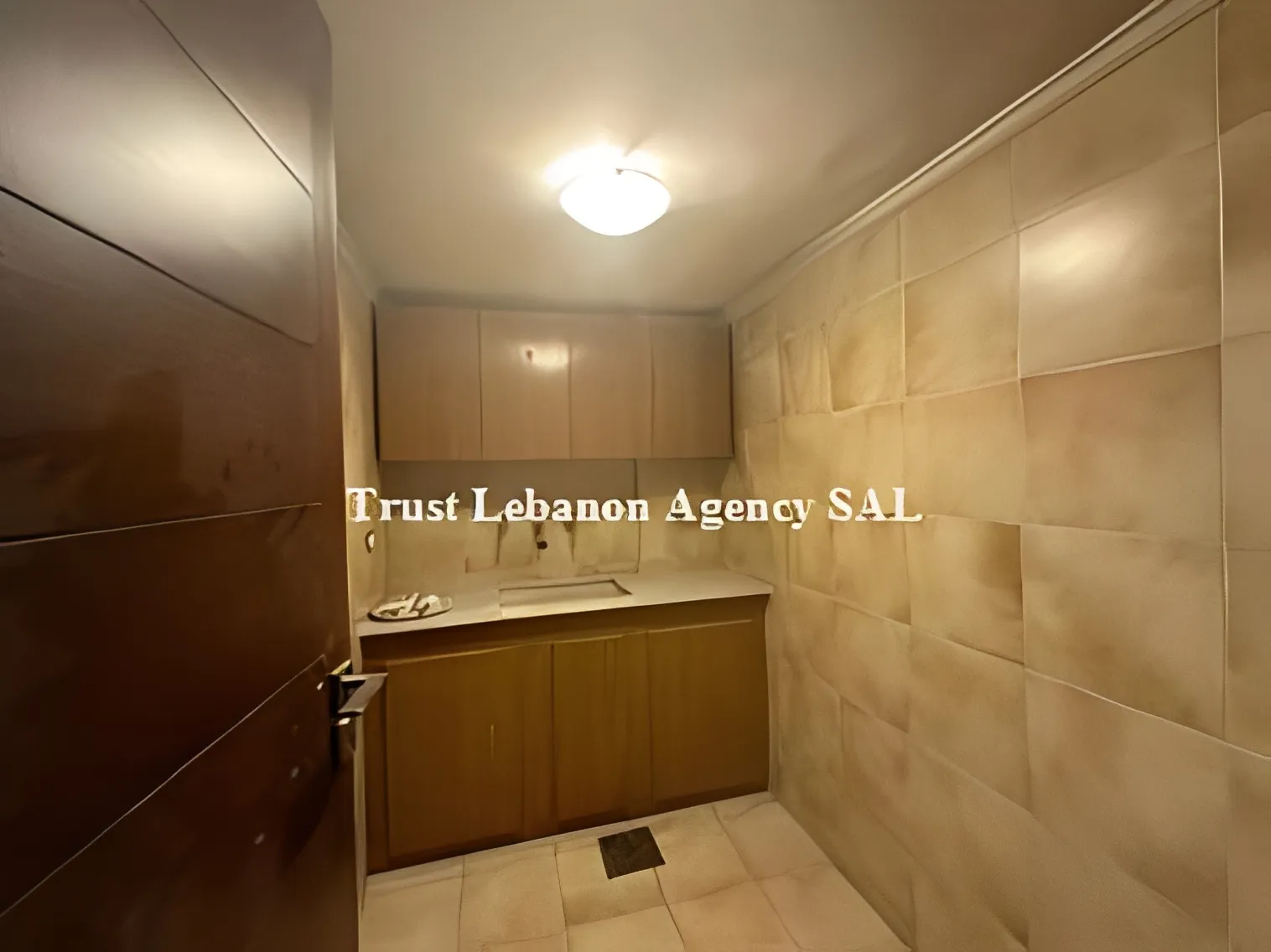 Office for rent in Metn, Sin El Fil