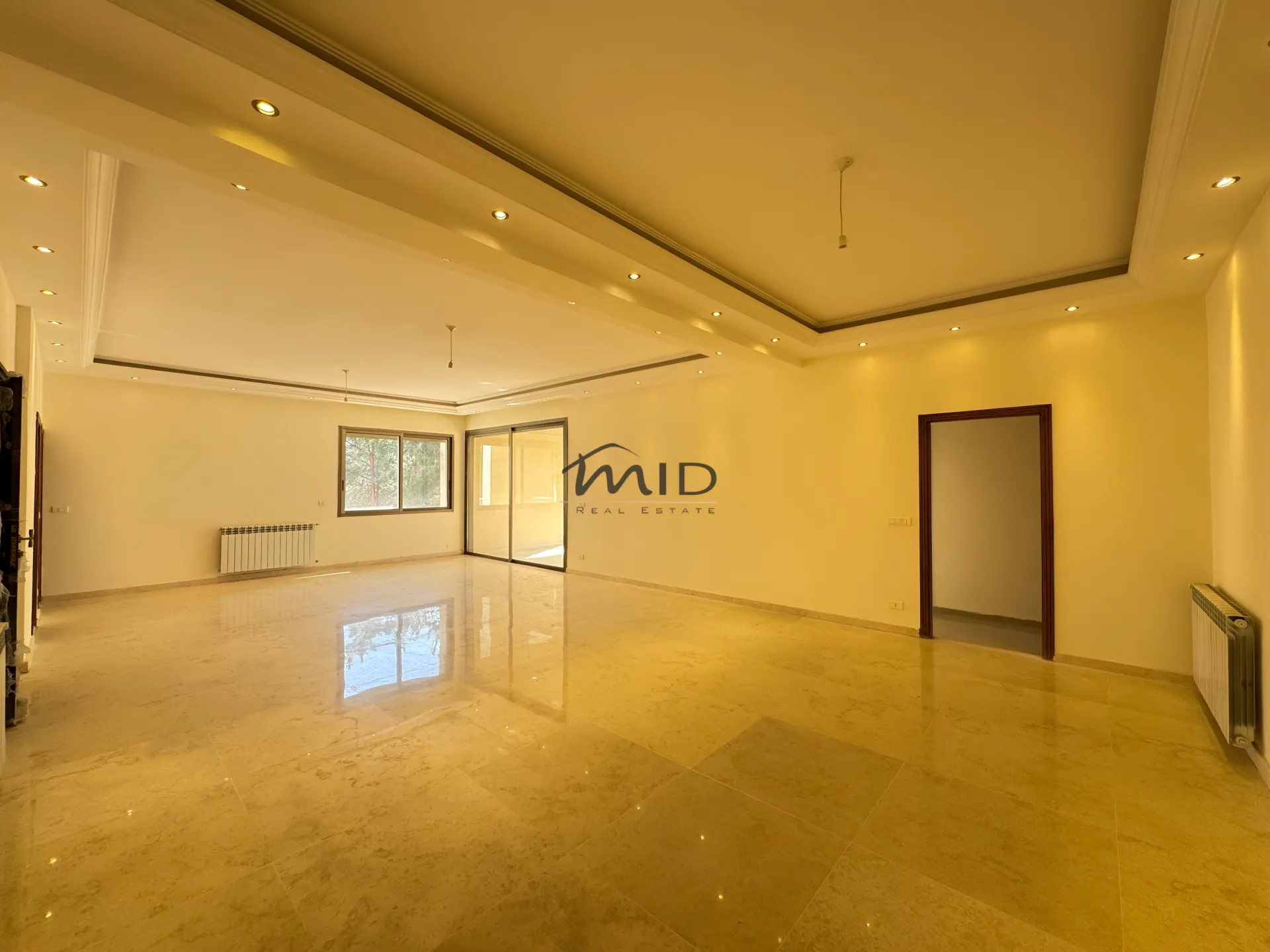 Residential in Rabweh, metn - 3 bed, 4.0 bath