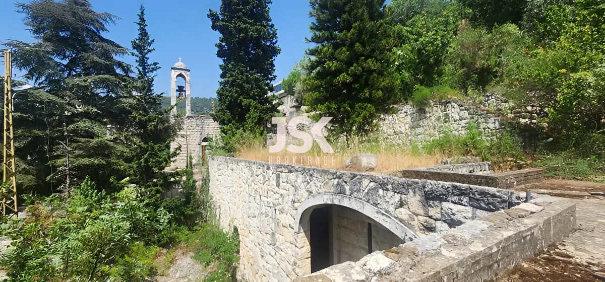 Villa for Sale in Chnaneir, Lebanon