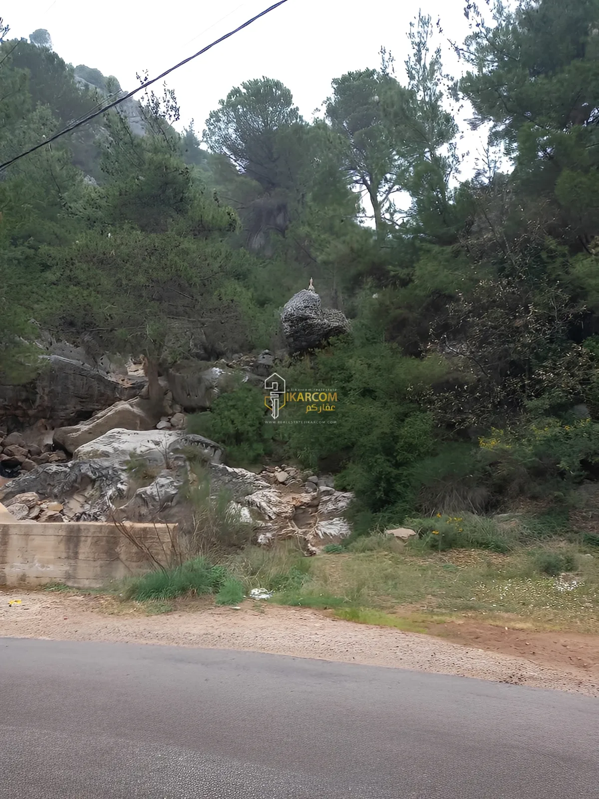 Land for Sale in Baabdet