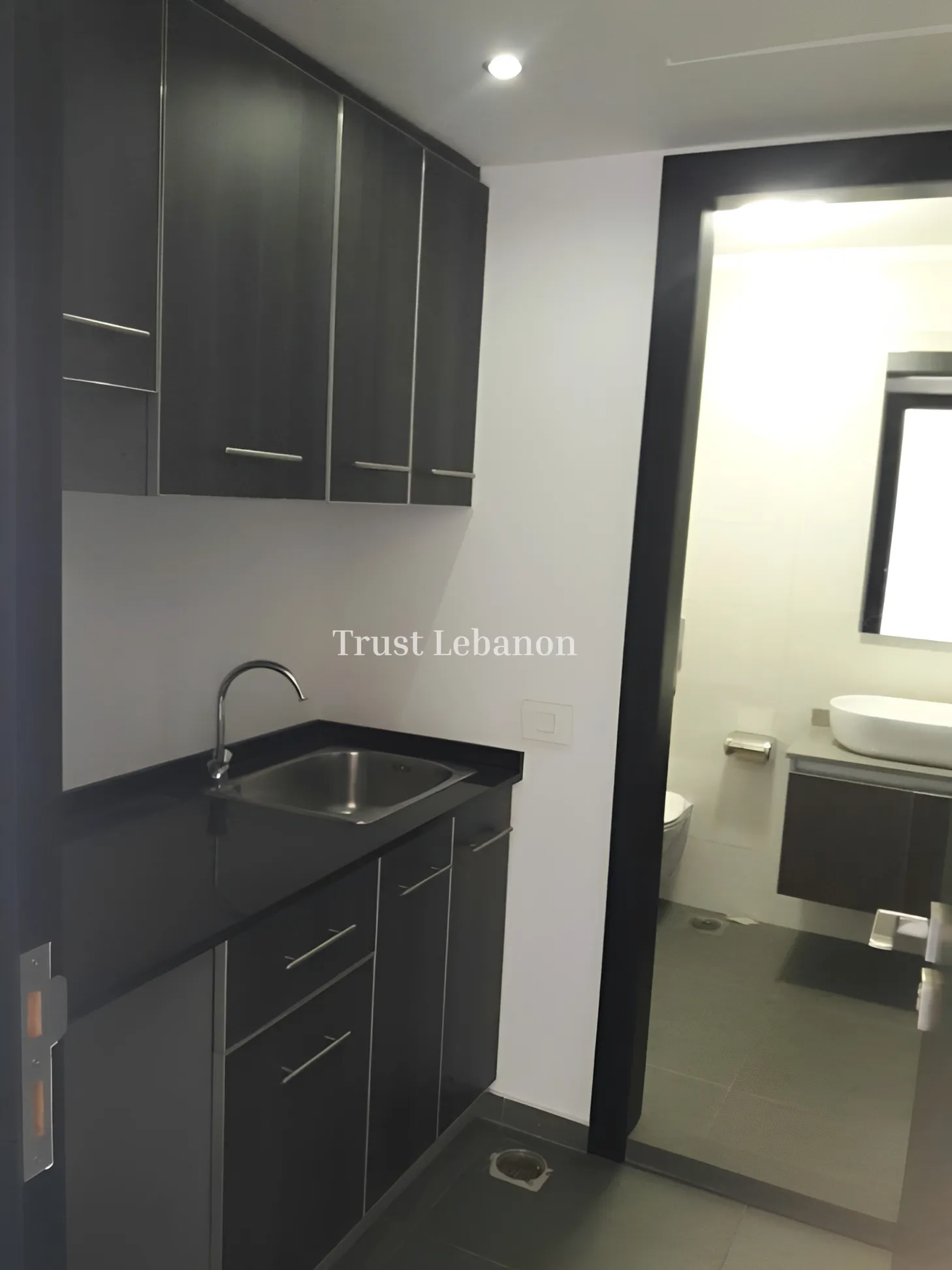 Office for rent in Horch Tabet, Lebanon