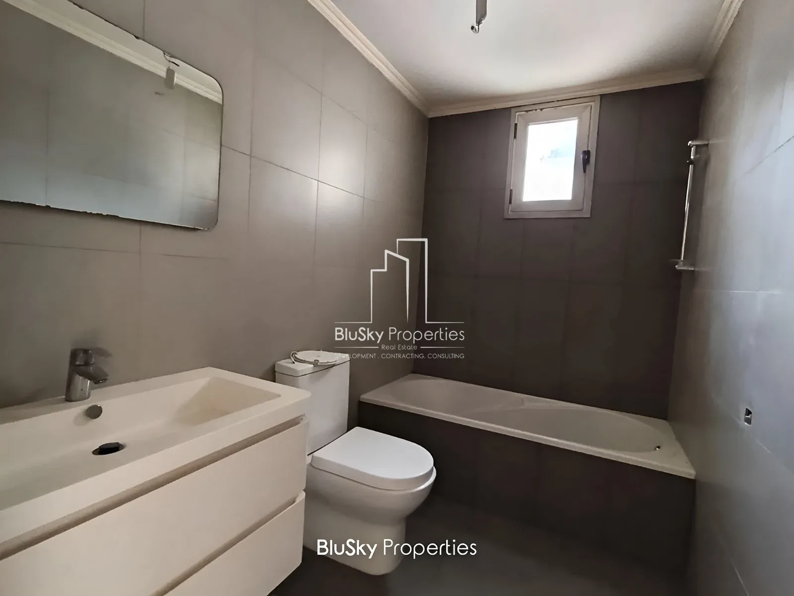 Apartment for Sale in Adma