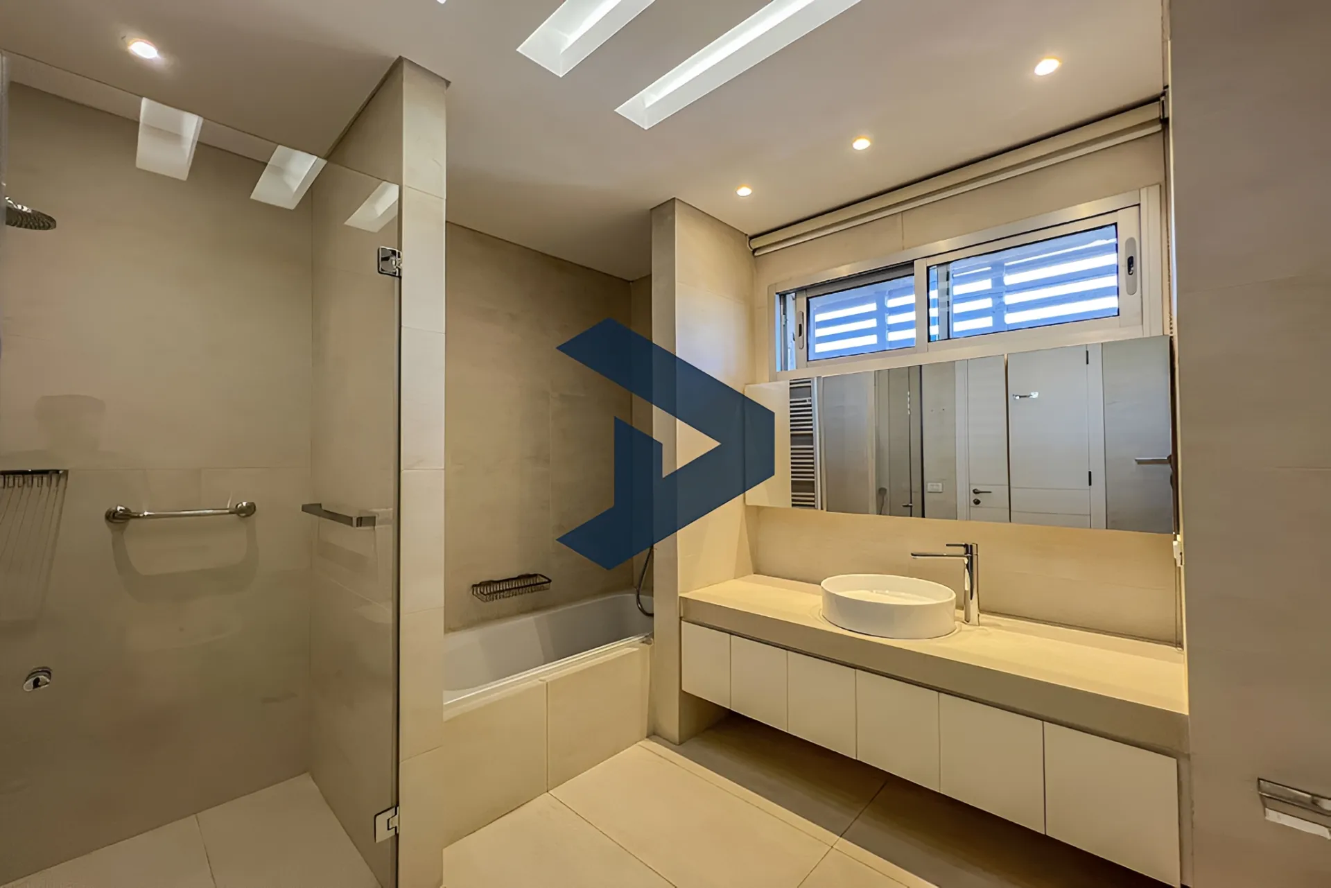Apartment for rent in Achrafieh, Beirut, Lebanon