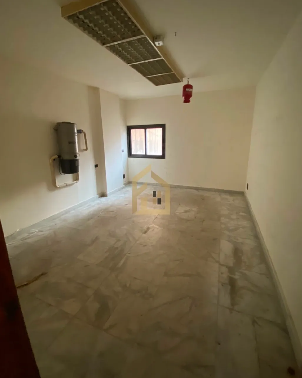 Office for rent in Bir Hasan, Lebanon