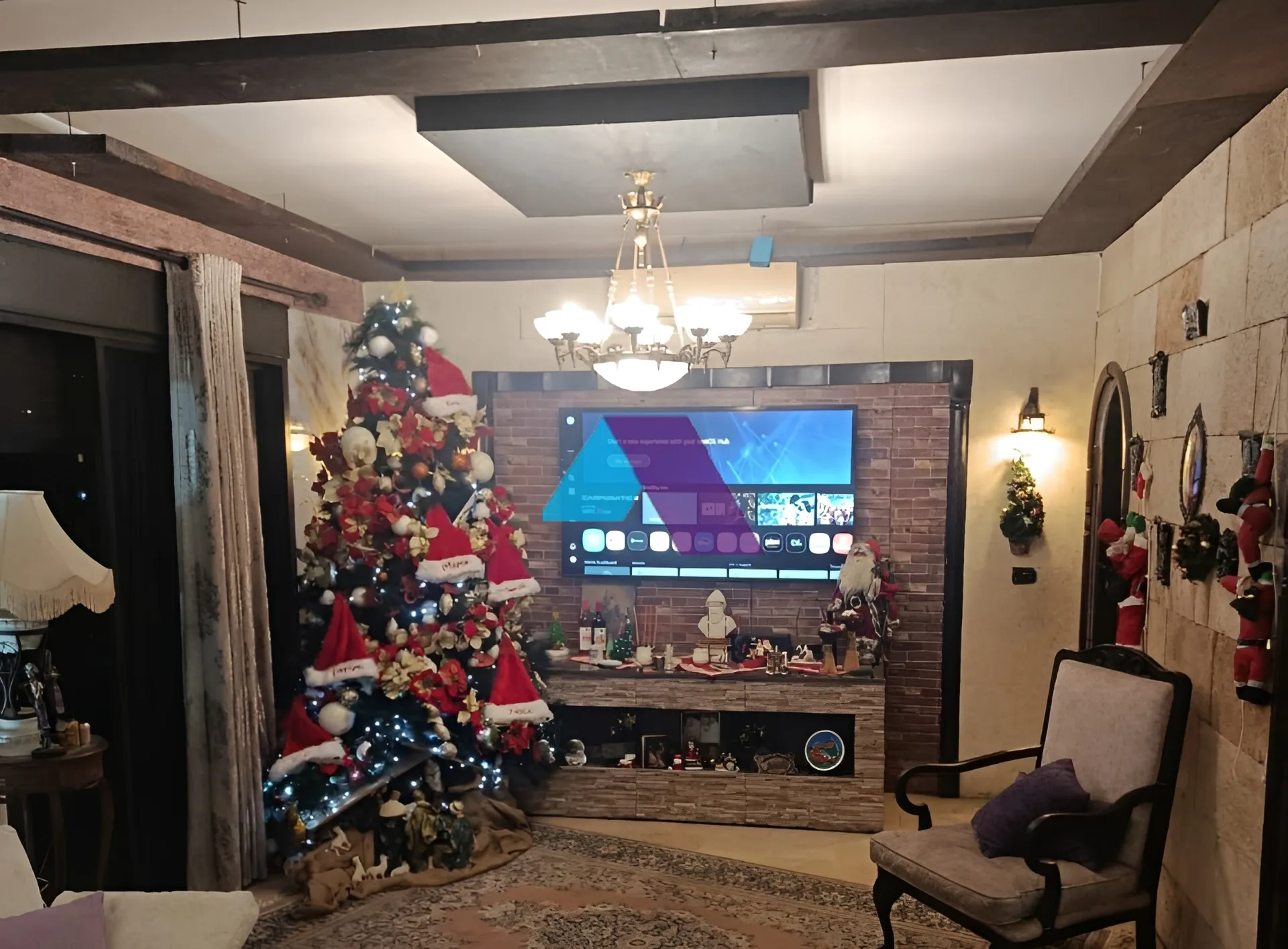 Apartment for Sale in Ain El Remmaneh - 5 bed, 4 bath
