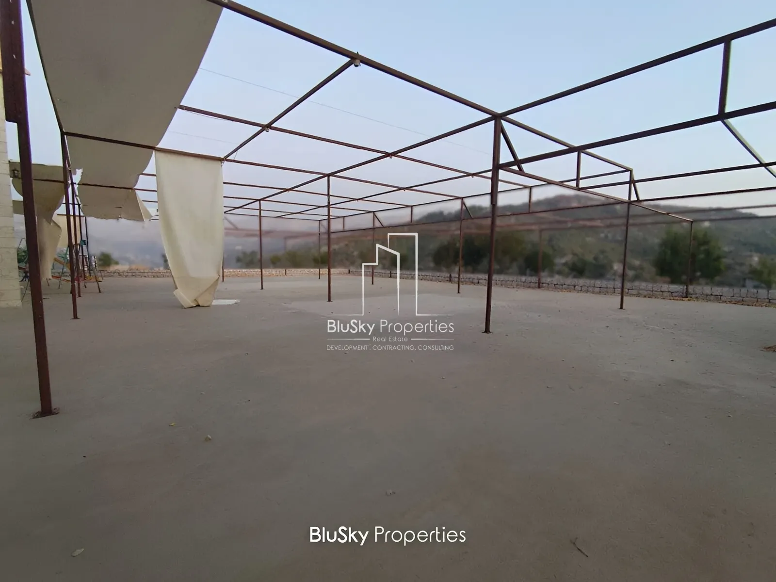 Shop for sale in Mayrouba