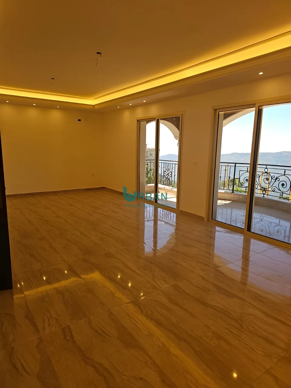 Triplex for sale in Qoubbei, lebanon - 4 bed, 6.0 bath
