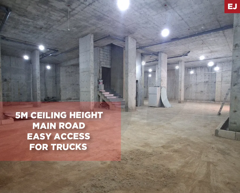 Warehouse for sale in Chouit