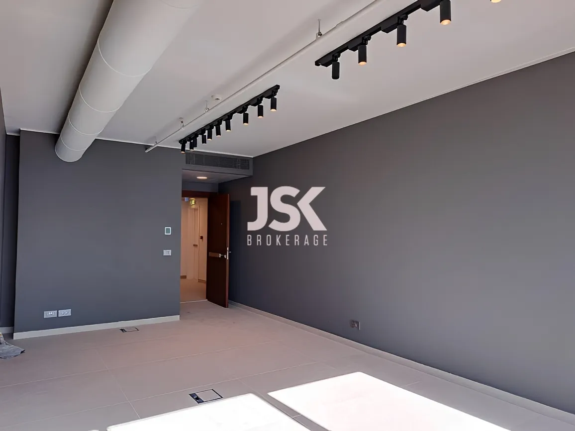 Office for Rent in Dekwaneh