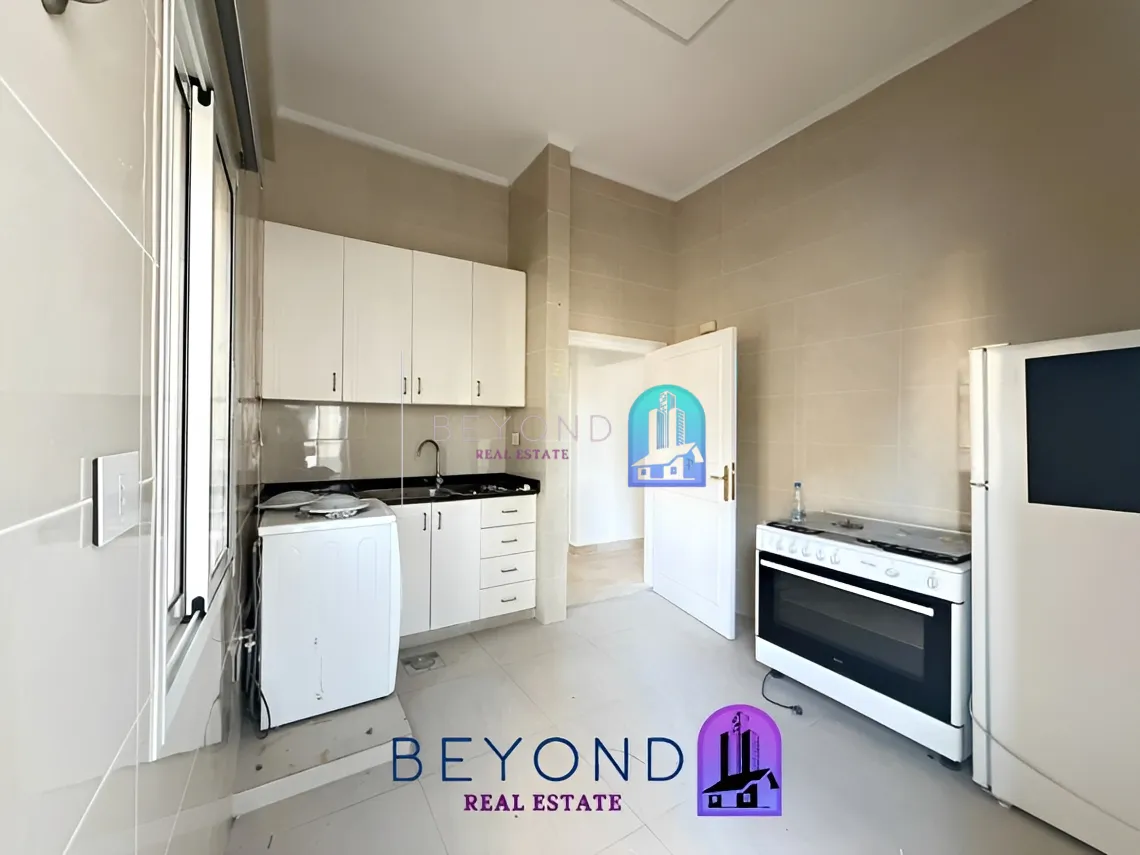 Apartment for rent in Hamra, Beirut, Lebanon - 2 bed, 2 bath