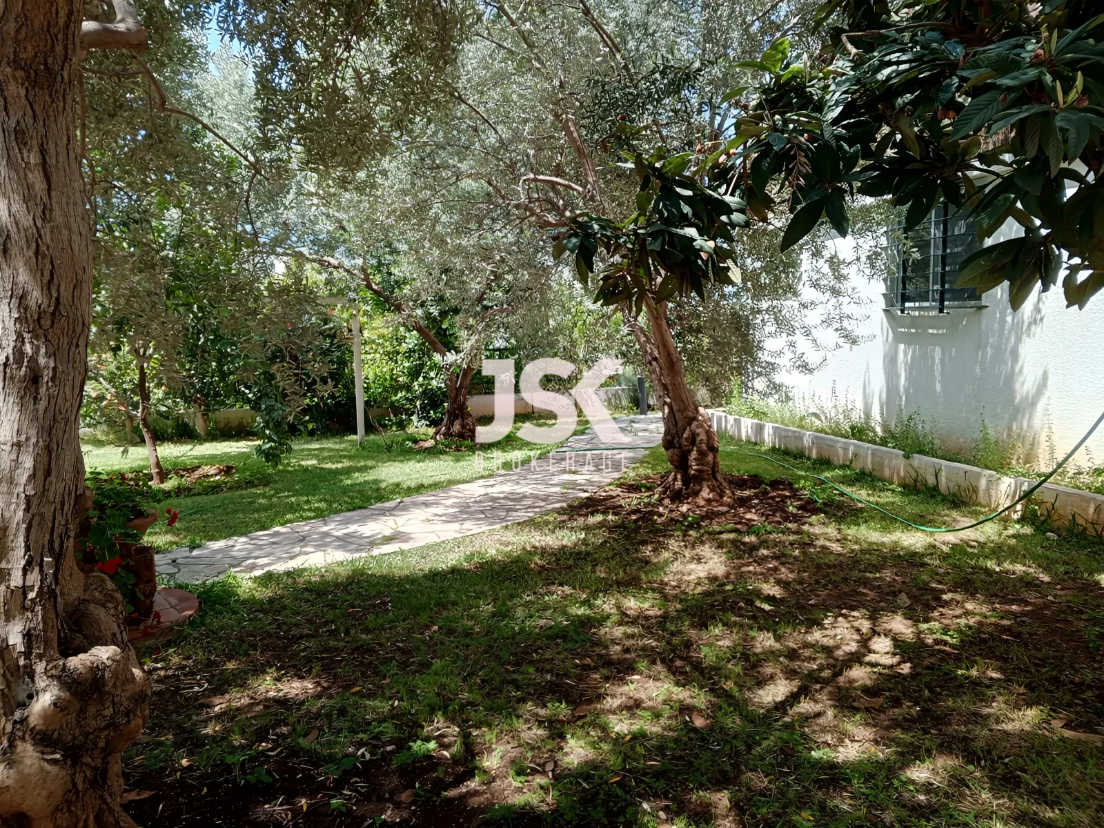 Villa for Sale in Edde