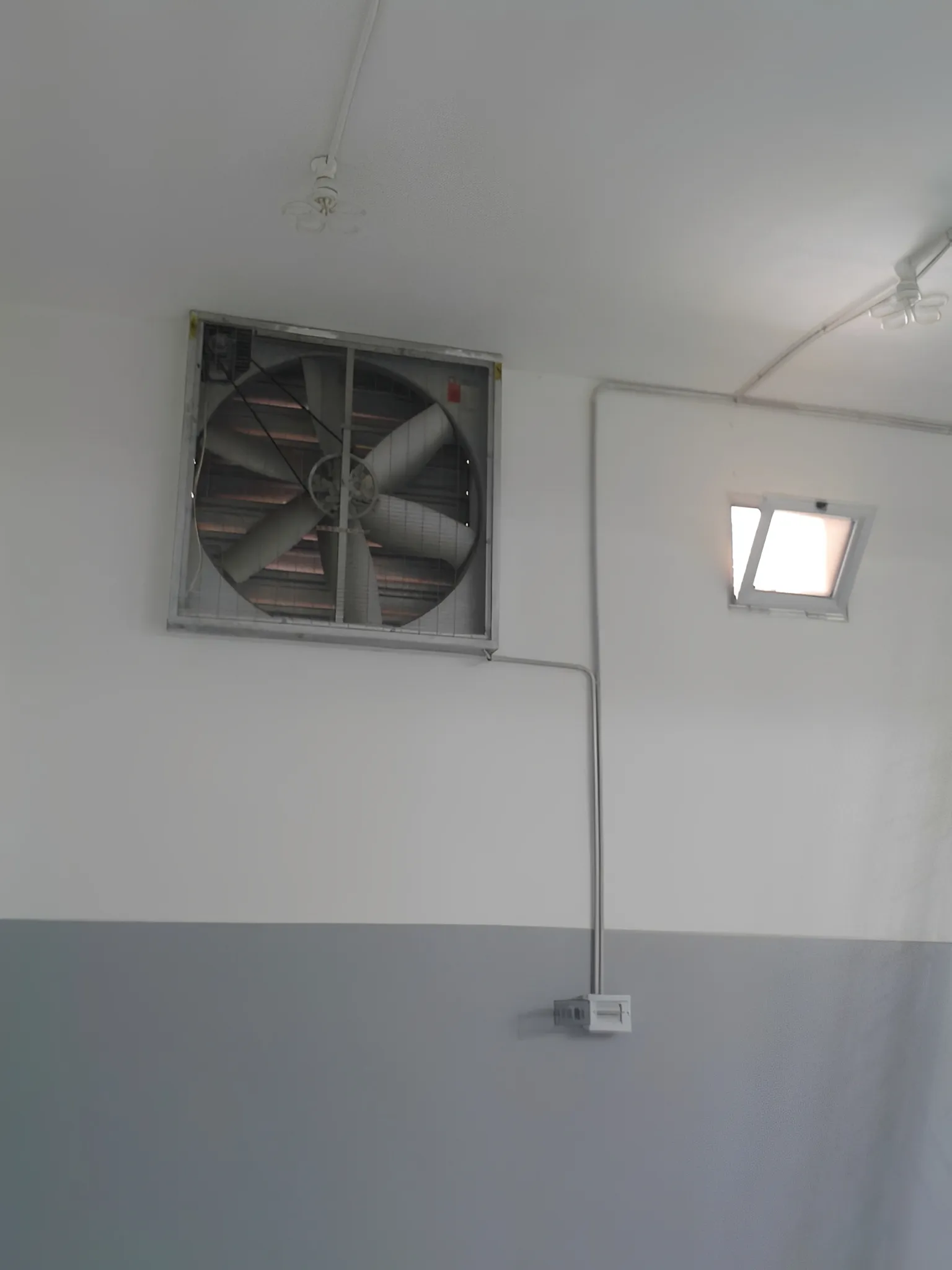 Commercial Property For Sale in Metn, Dbayeh