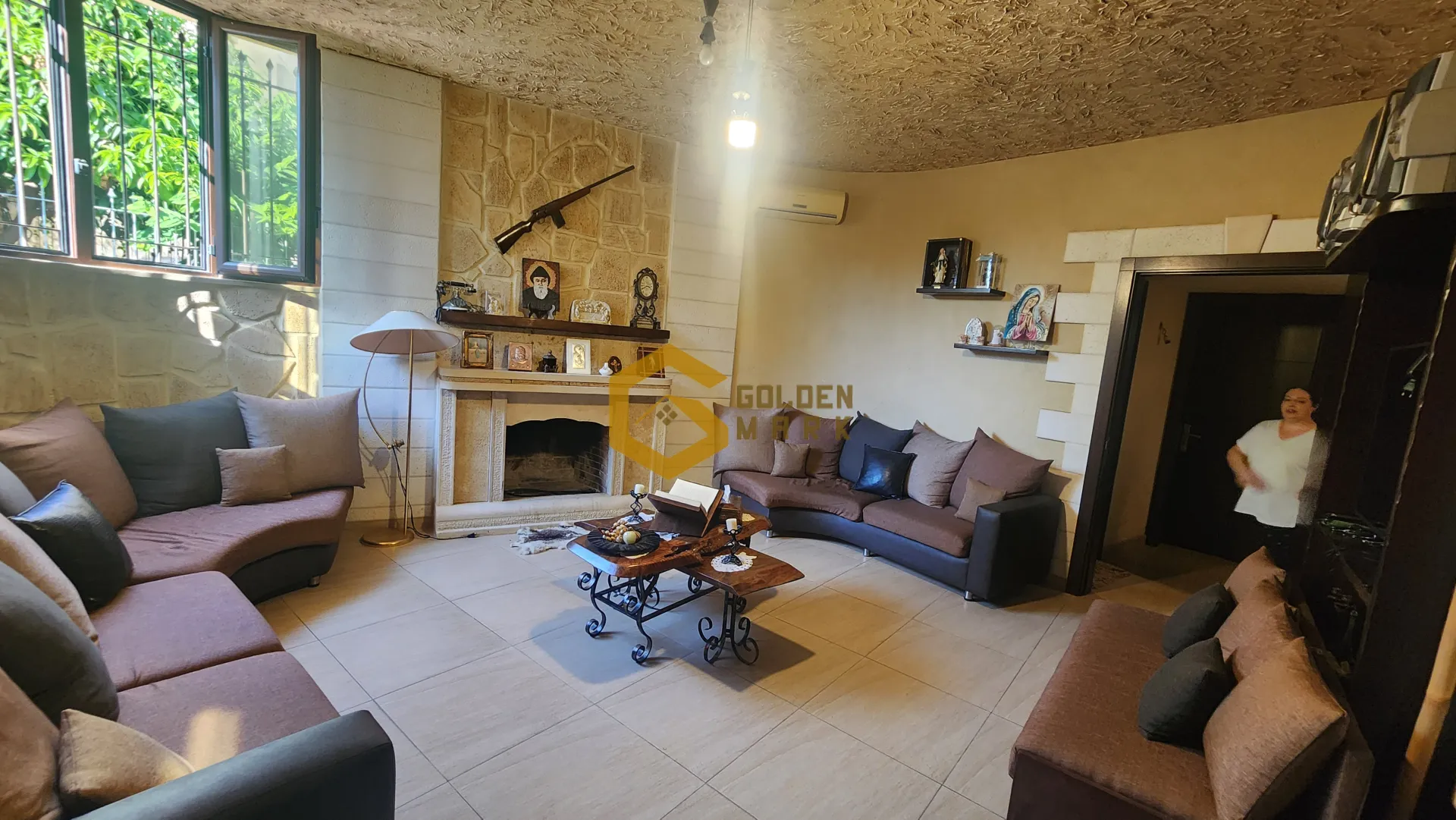Villa for Sale in Aamchit