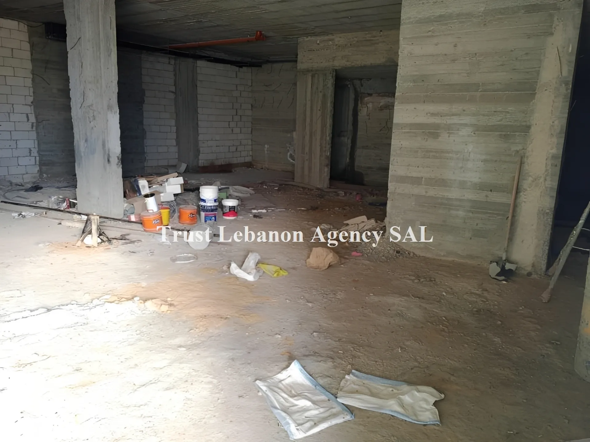 Commercial Property For Sale in Baabda, Louaizeh