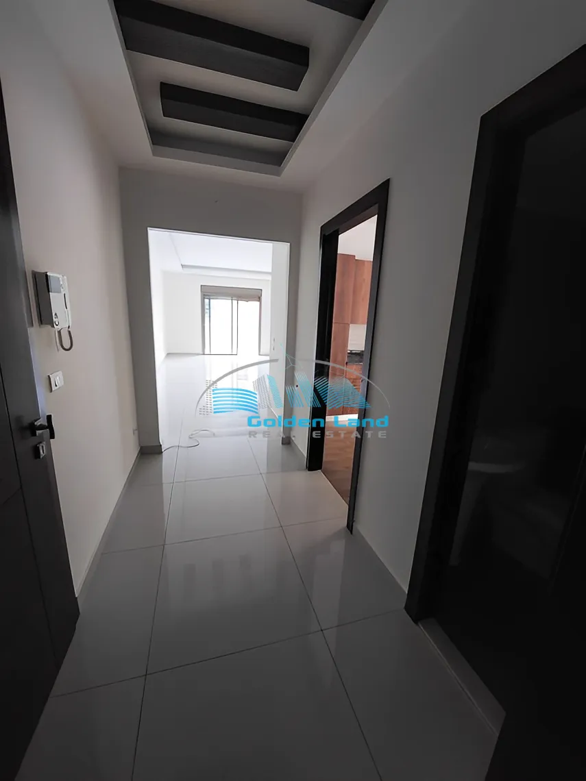 Apartment for Sale in Mazraat Yachoua, Lebanon - 3 bed, 3 bath