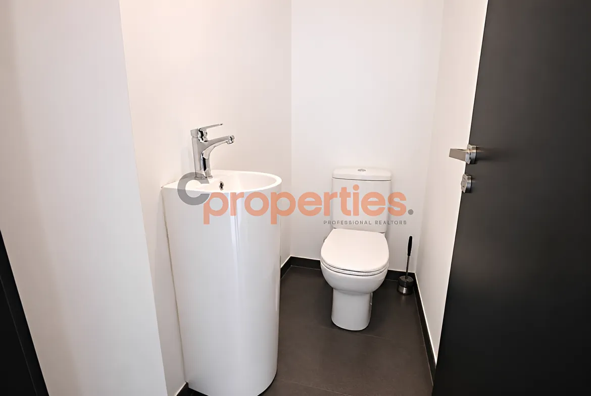 Office for Rent in Zalqa