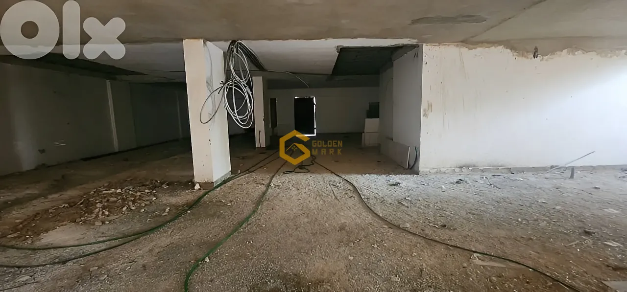 Showroom for sale in Baouchriyeh