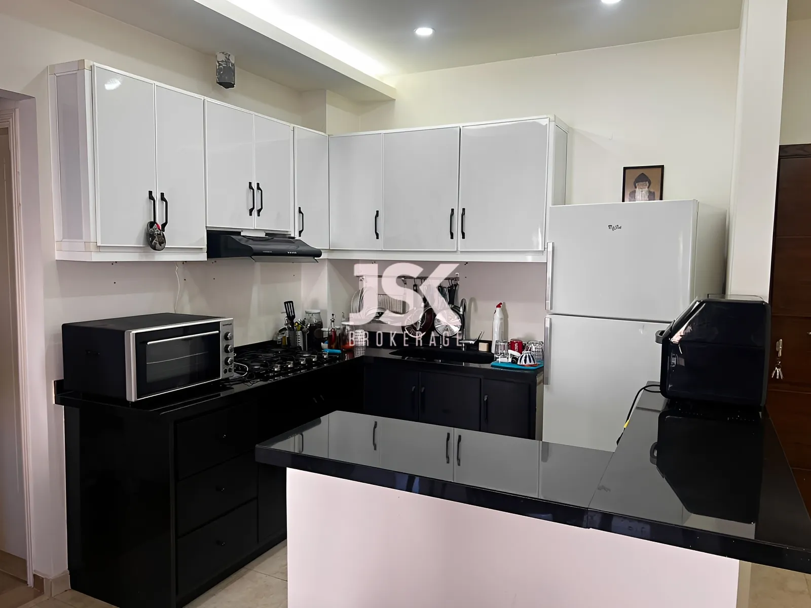 Apartment for Rent in Aamchit