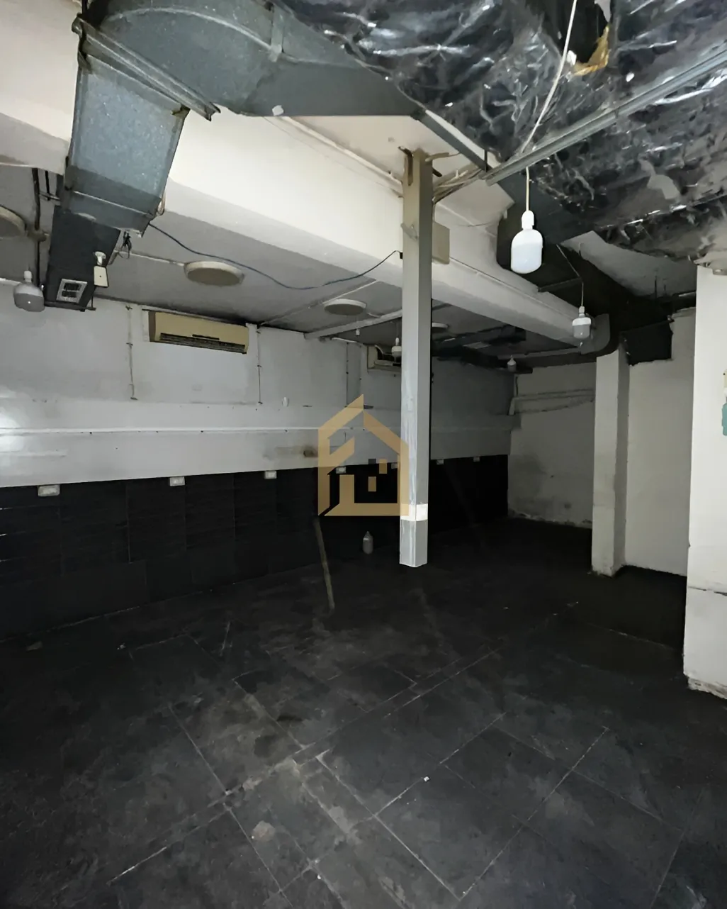 Shop for rent in Badaro, Beirut, Lebanon