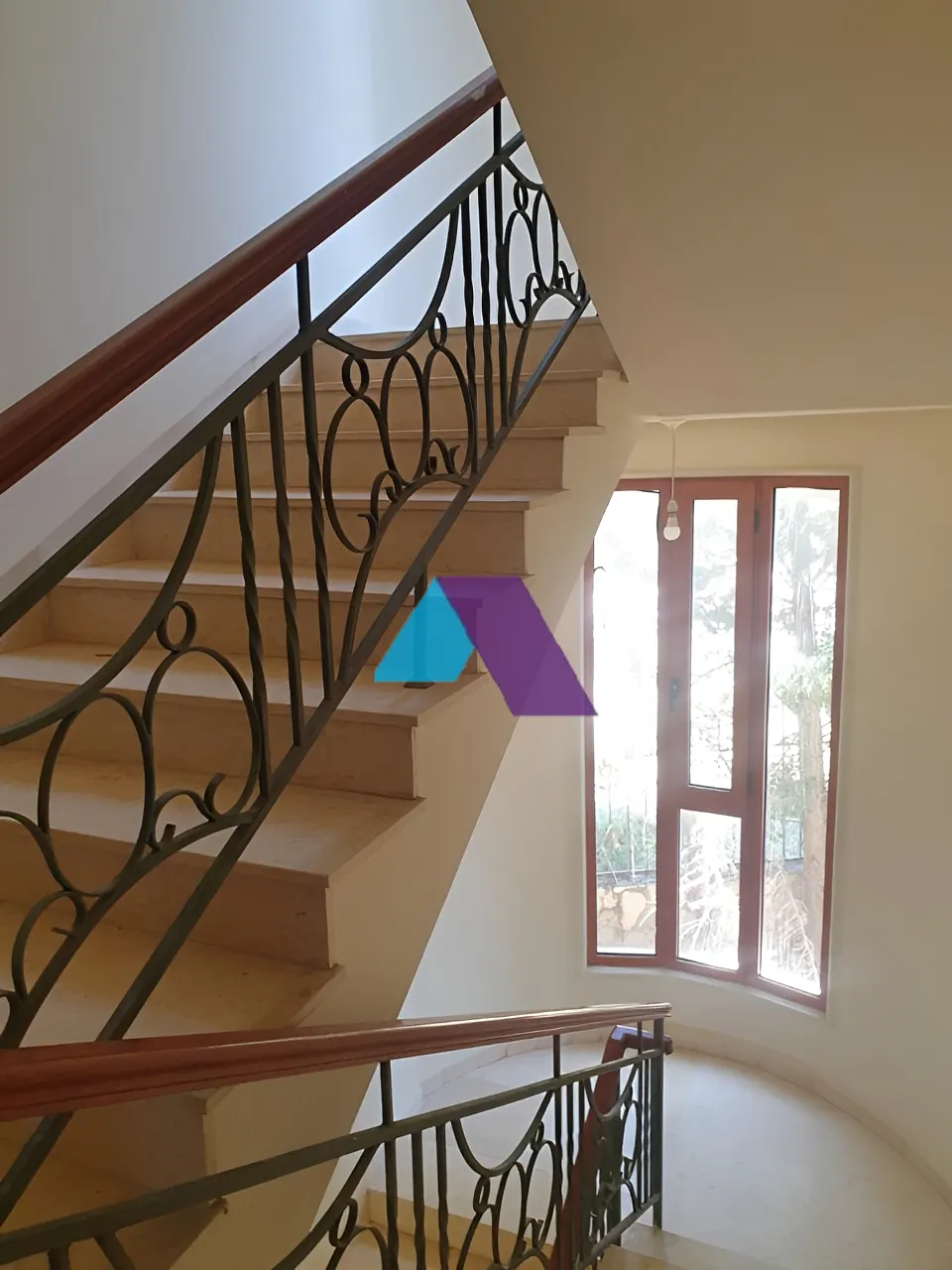 Villa for Sale in Aley