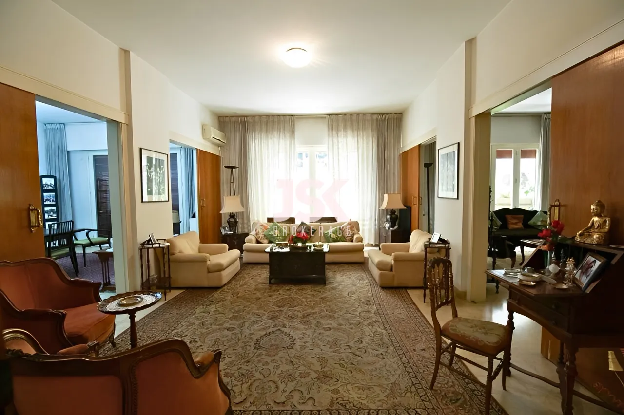 Apartment for Sale in Achrafieh - 4 bed, 3 bath
