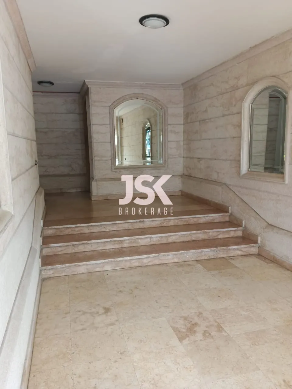 Apartment for Sale in Blat