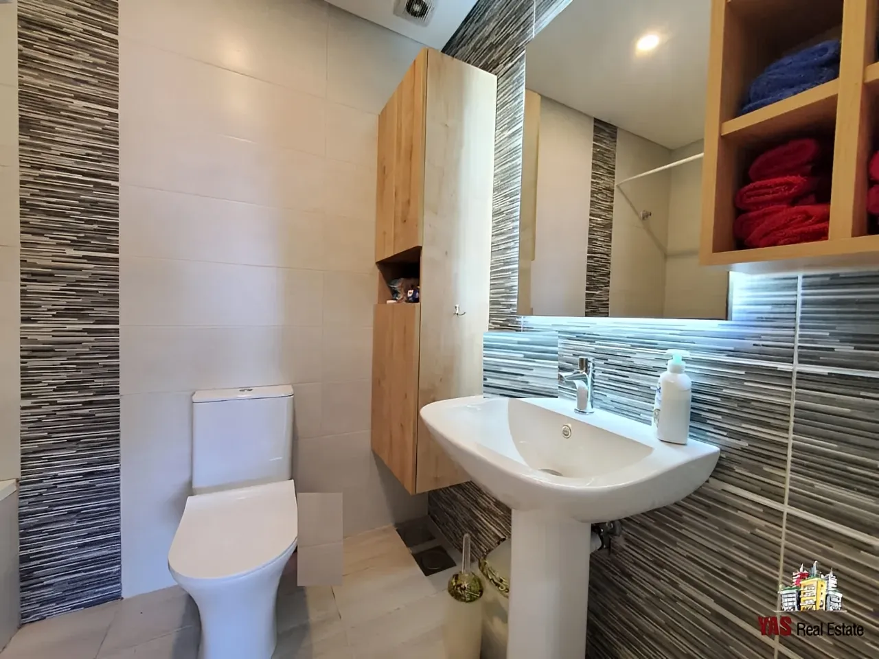 Apartment for Sale in Ballouneh - 2 bed, 3 bath