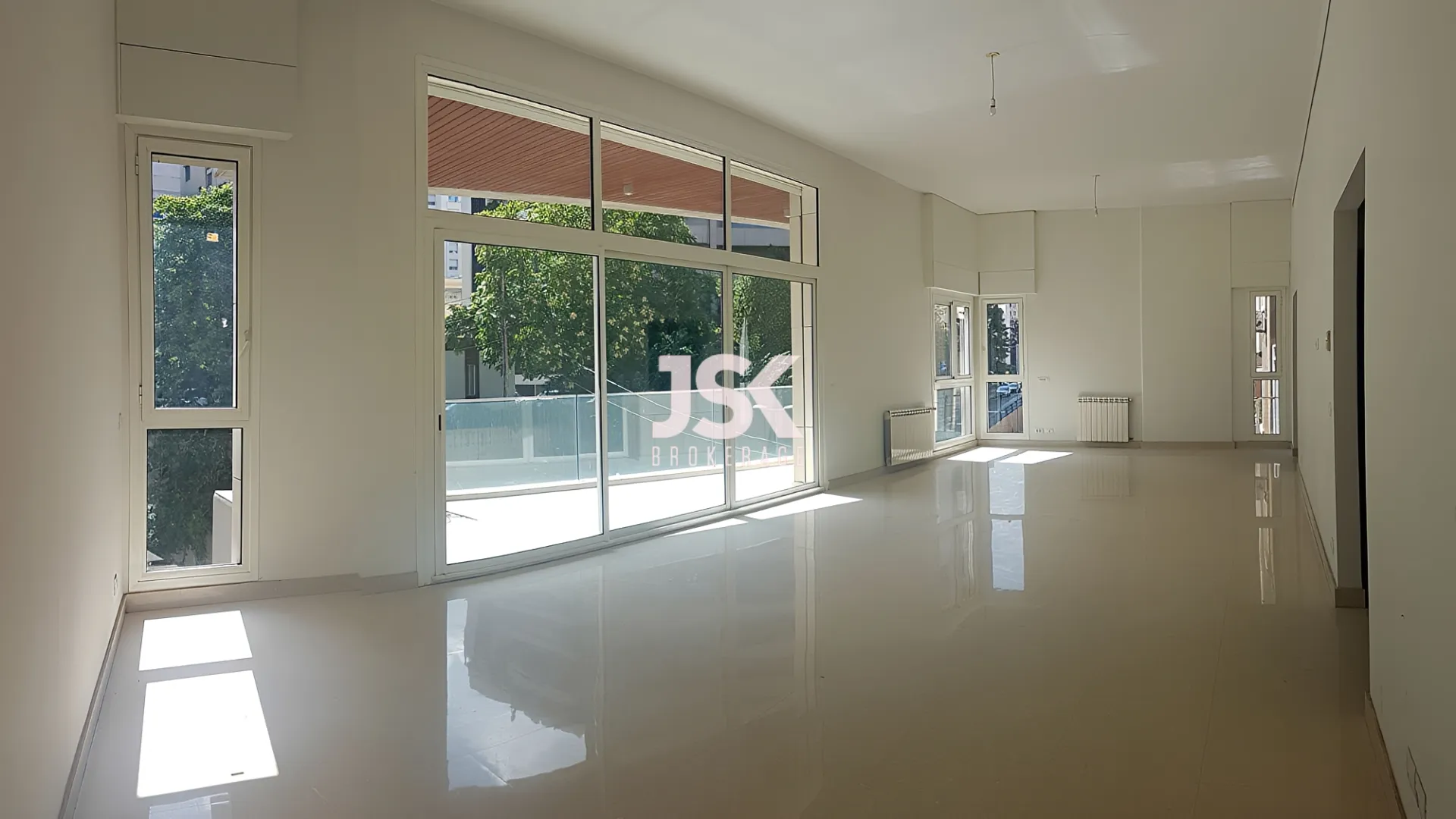 Apartment for Sale in Achrafieh - 4 bed