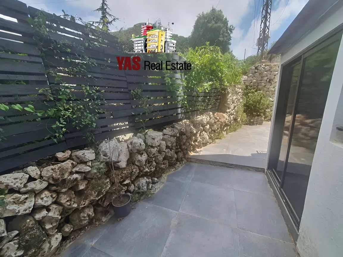 Apartment for Sale in Ballouneh