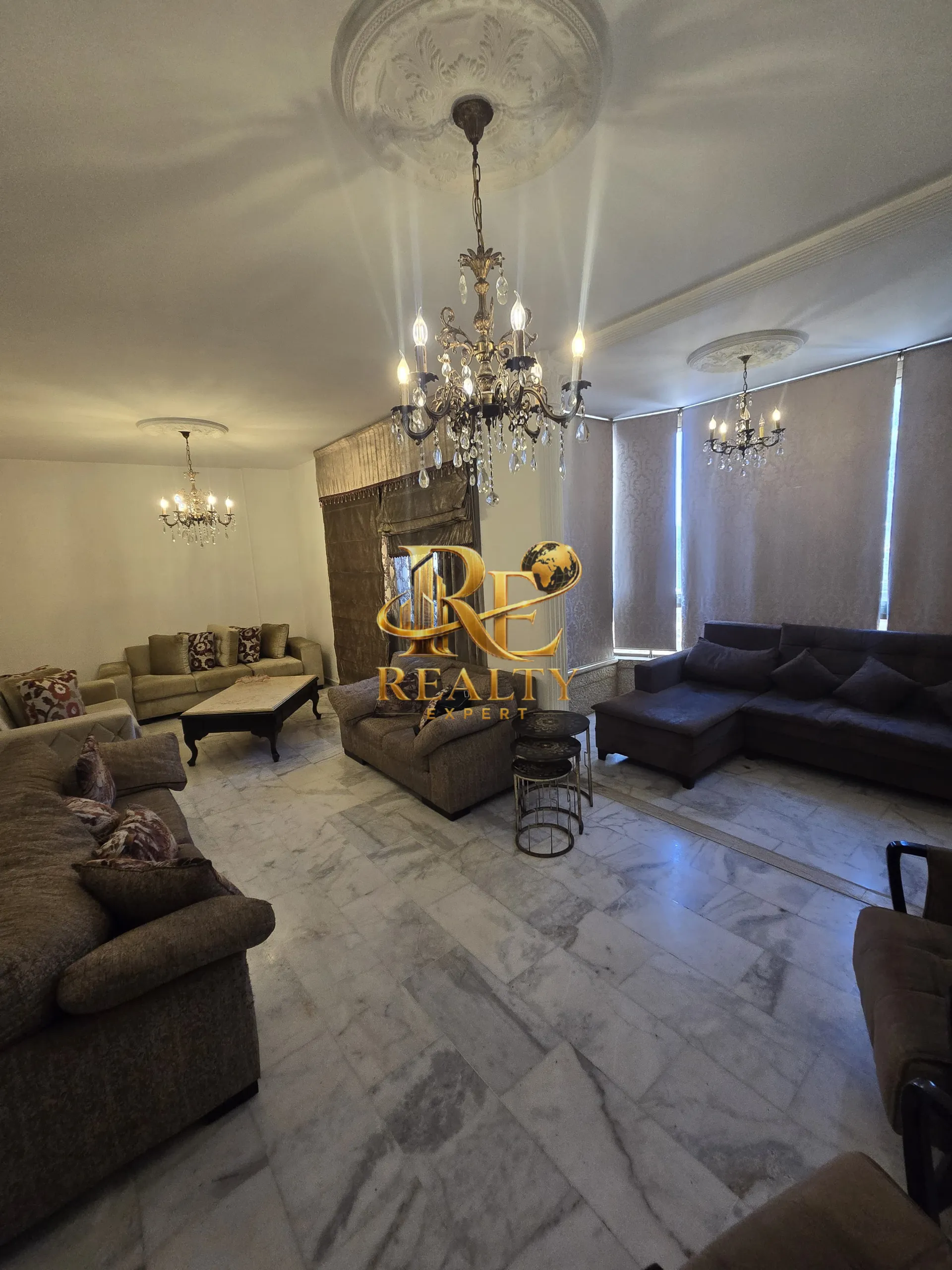 شقة for sale in شويفات القبة، لبنان