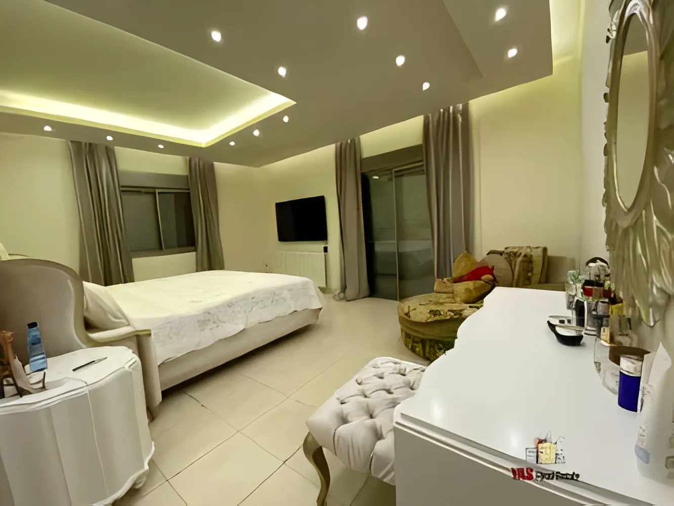 Apartment for Sale in Sahel Alma - 3 bed, 5 bath