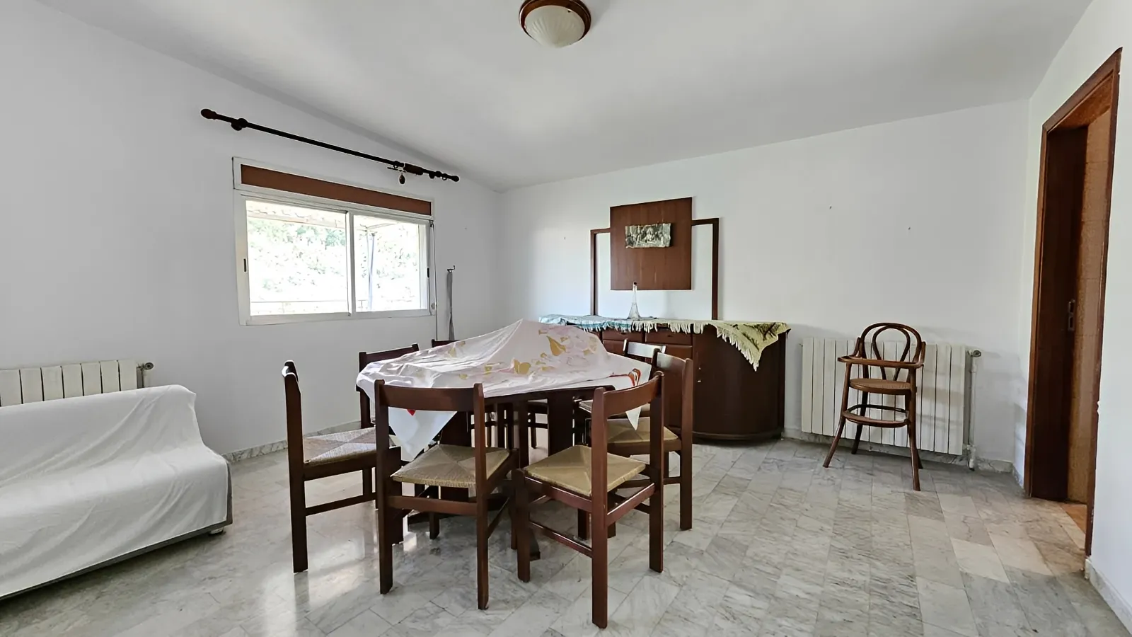 Apartment for Sale in Ajaltoun
