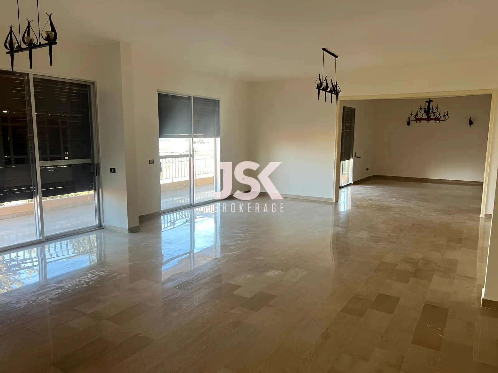 Apartment for Sale in Dawhet Aramoun