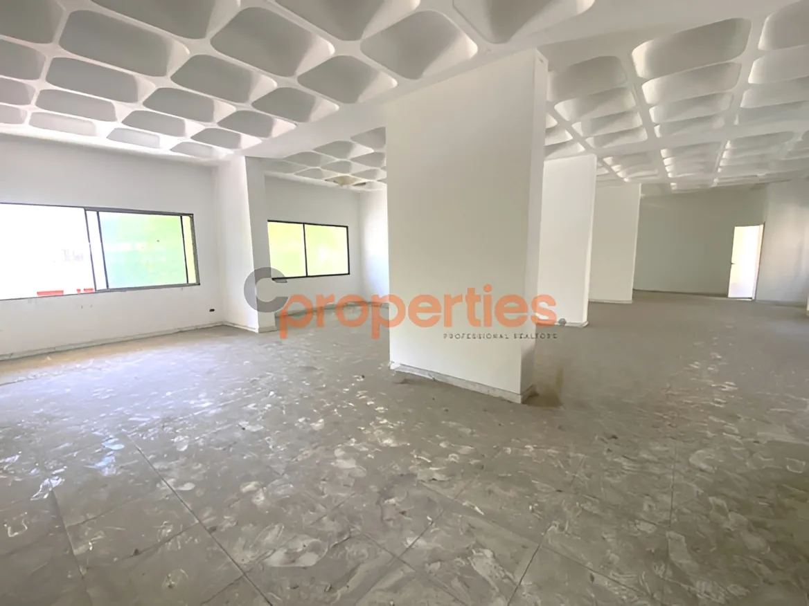 Office for Sale in Zalqa