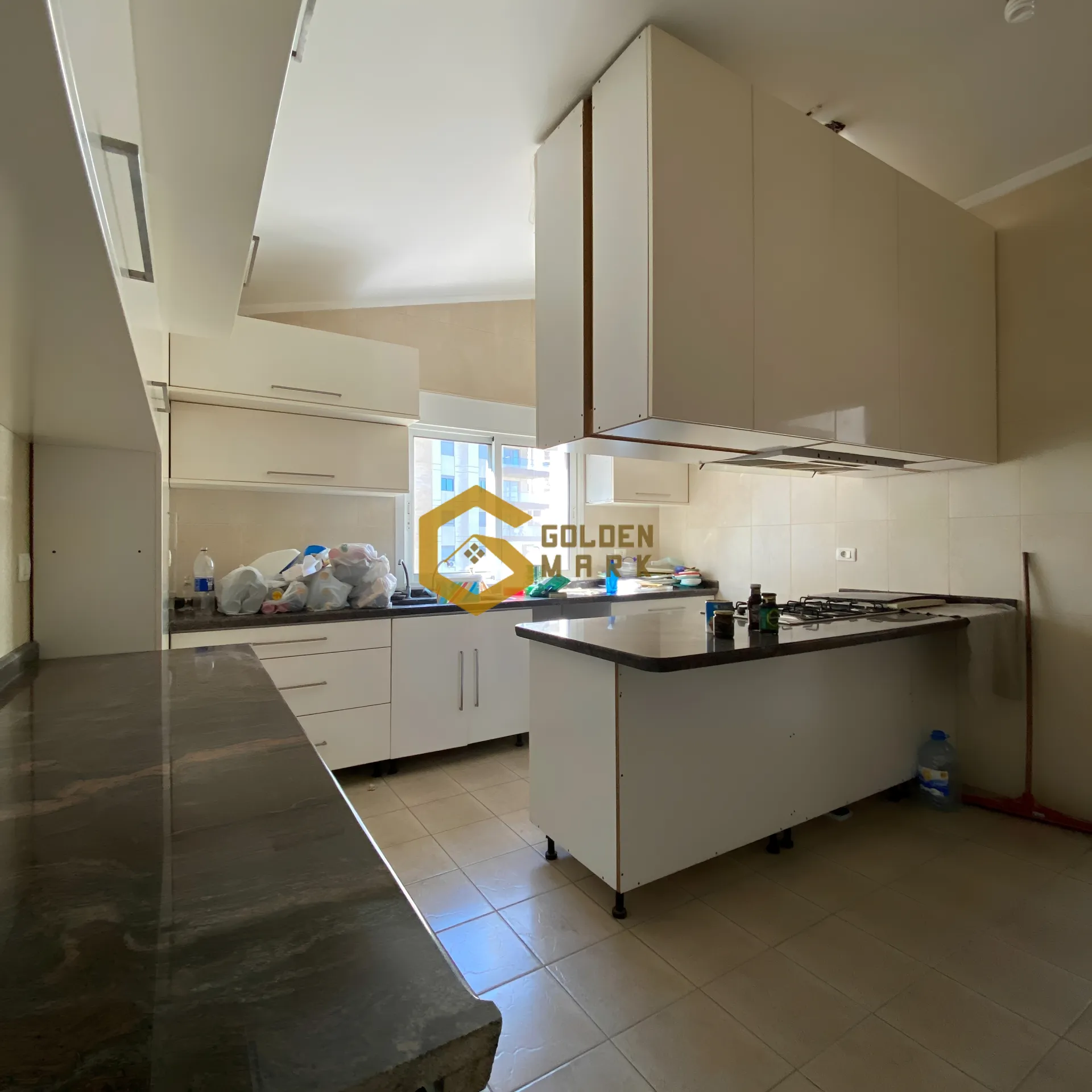 Apartment for Sale in Haret Sakher
