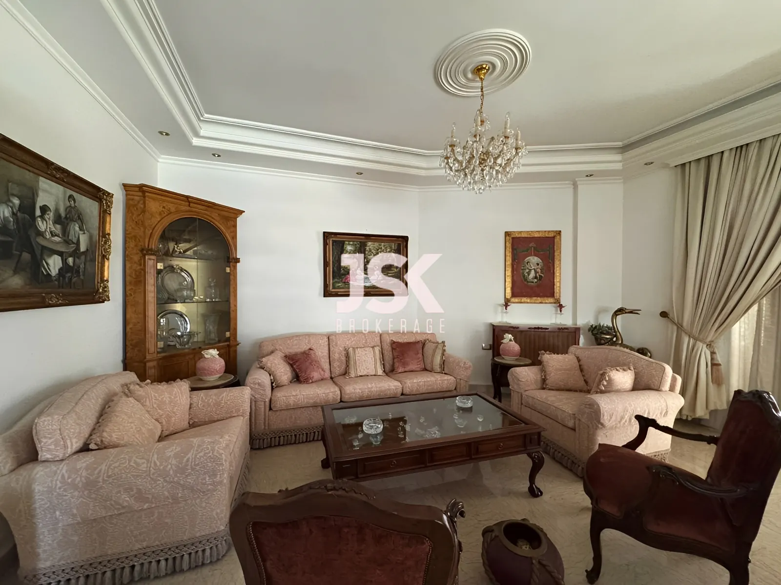 Apartment for Rent in Achrafieh