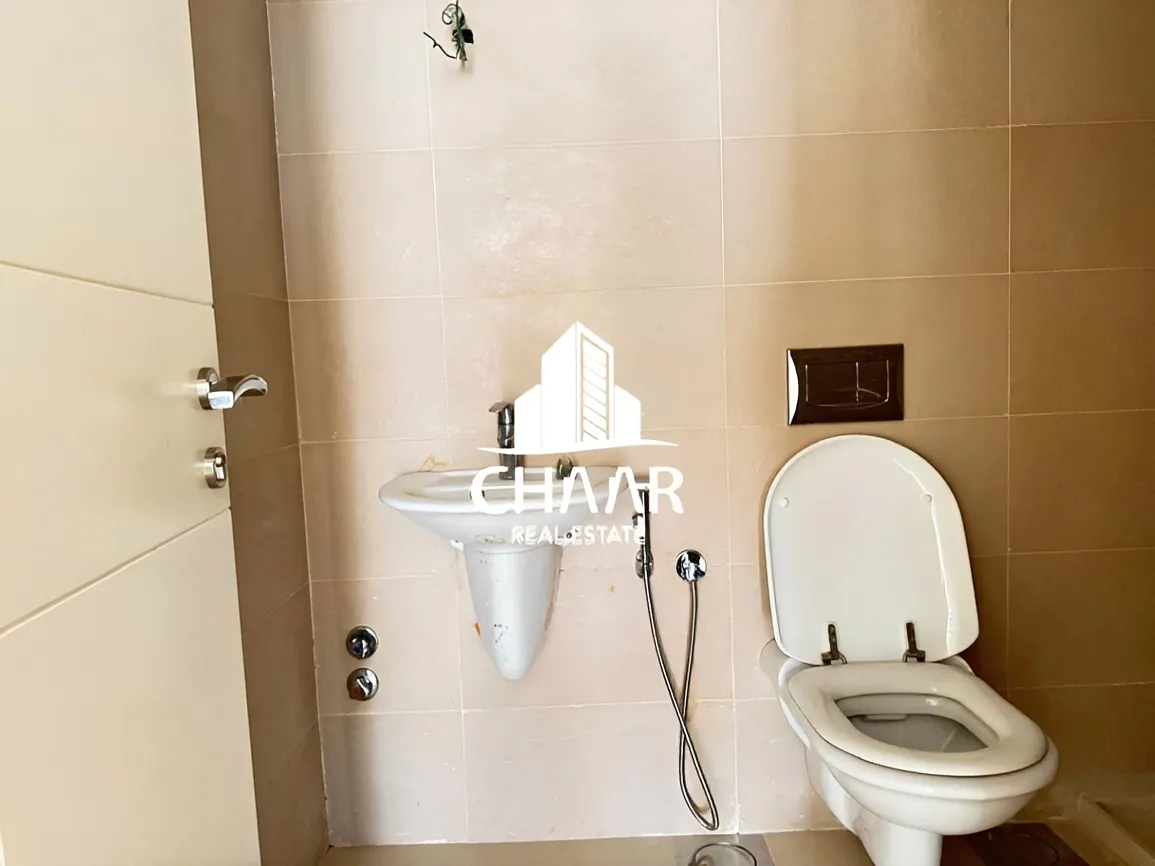 Office for sale in Clemenceau, Bayrut, Lebanon