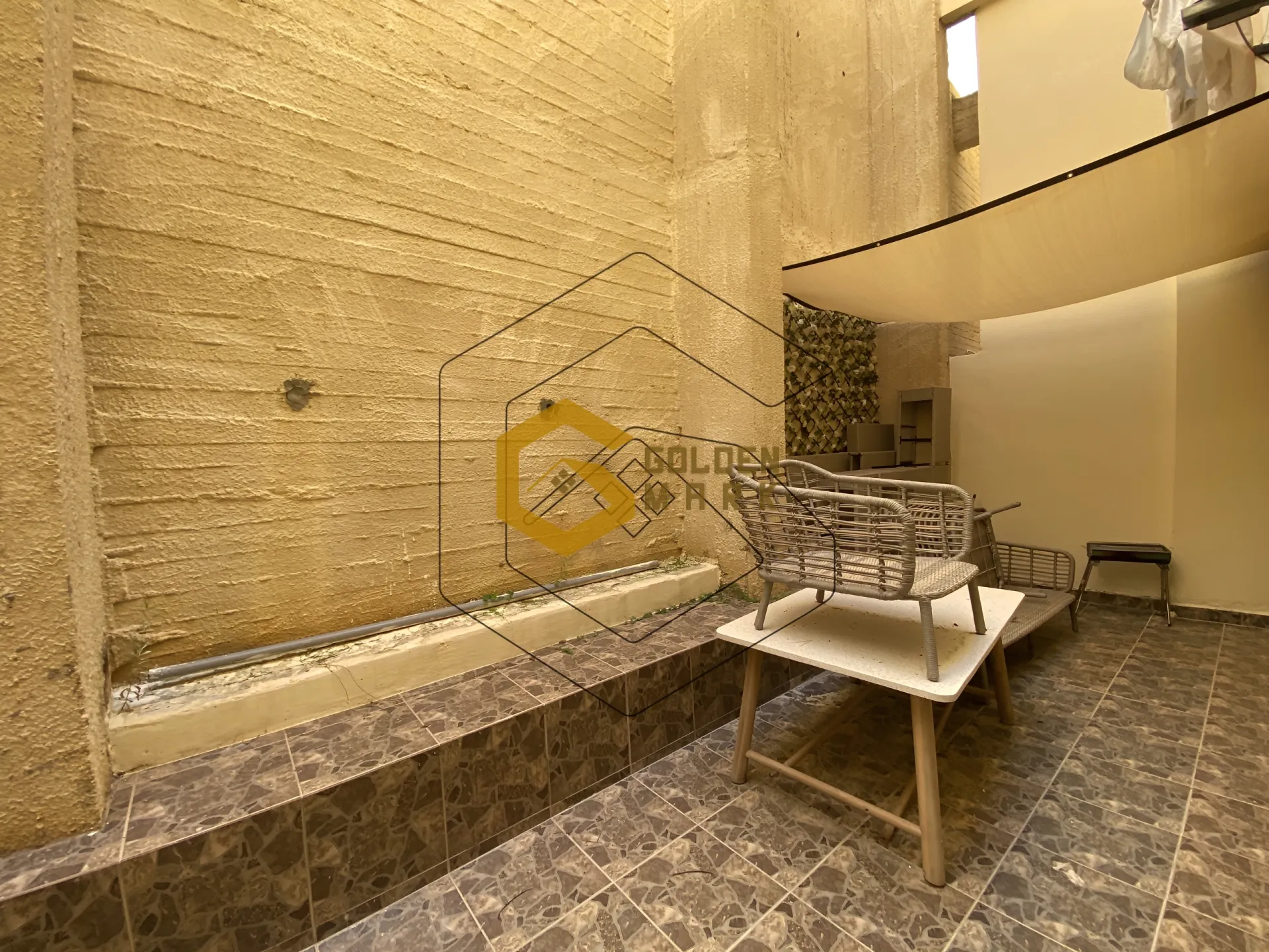 Apartment for Sale in Blat
