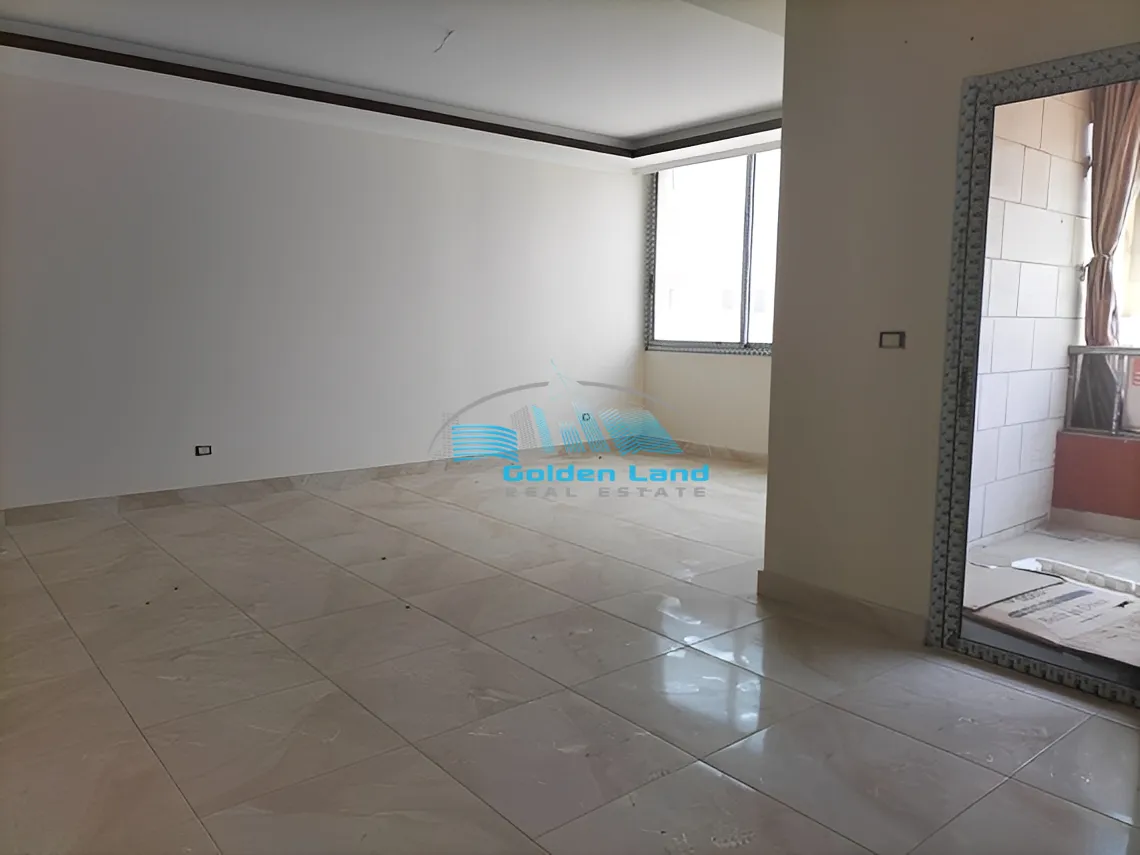 Apartment for Sale in Chouaifet El Aamroussieh, Lebanon