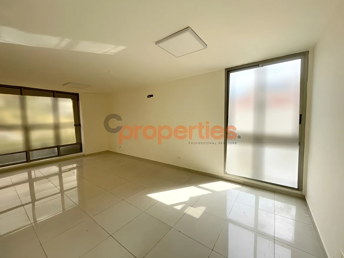 Office for Rent in Kfar Hbab