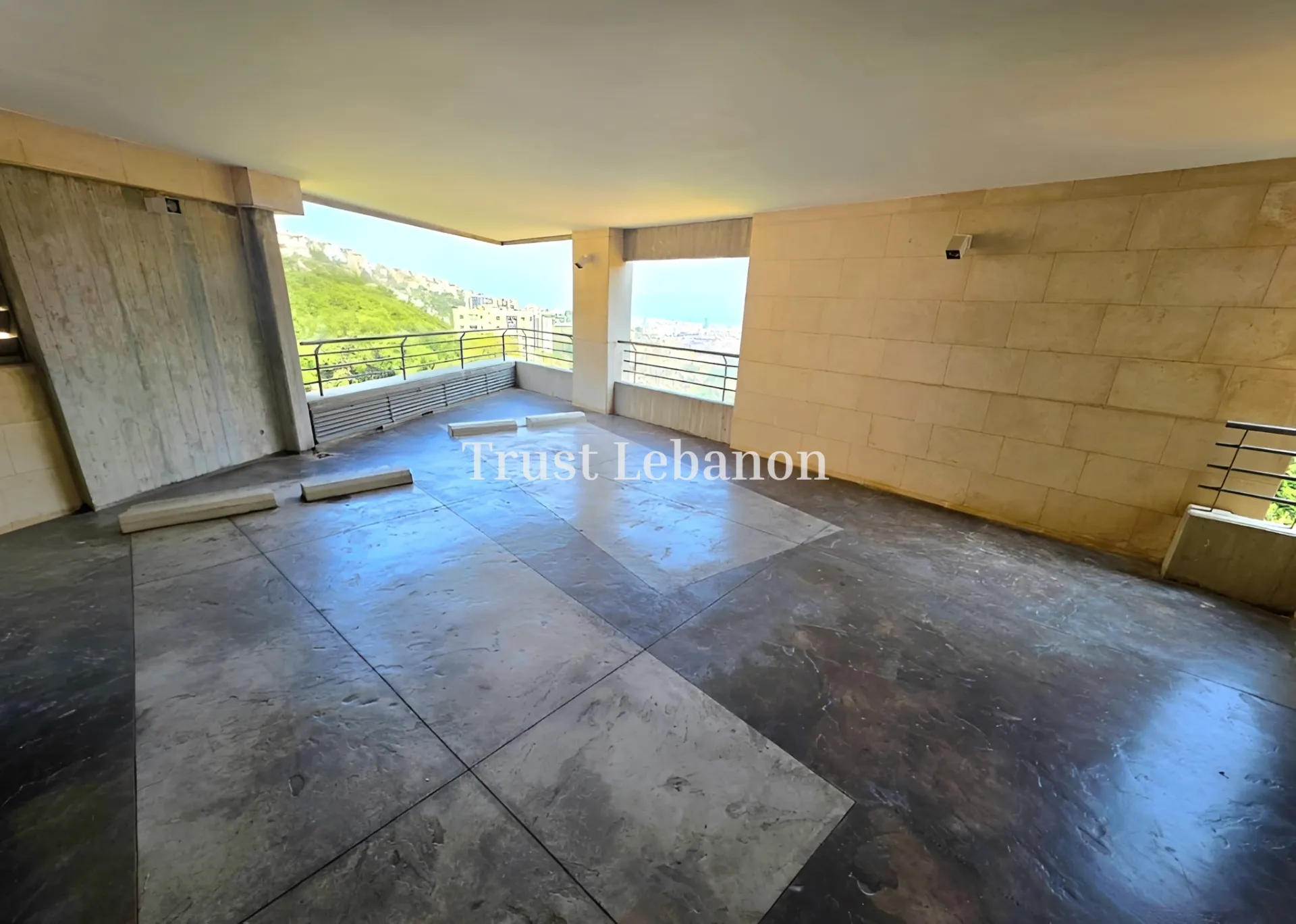 Apartment for sale in Louaizeh, Lebanon