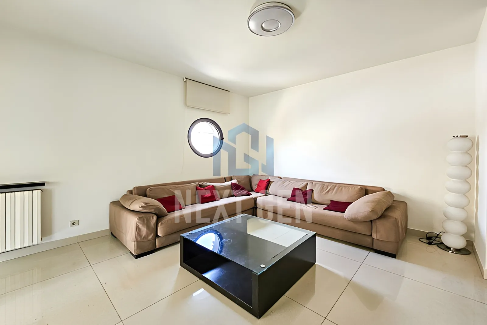 Apartment for Rent in Achrafieh - 2 bed, 4 bath