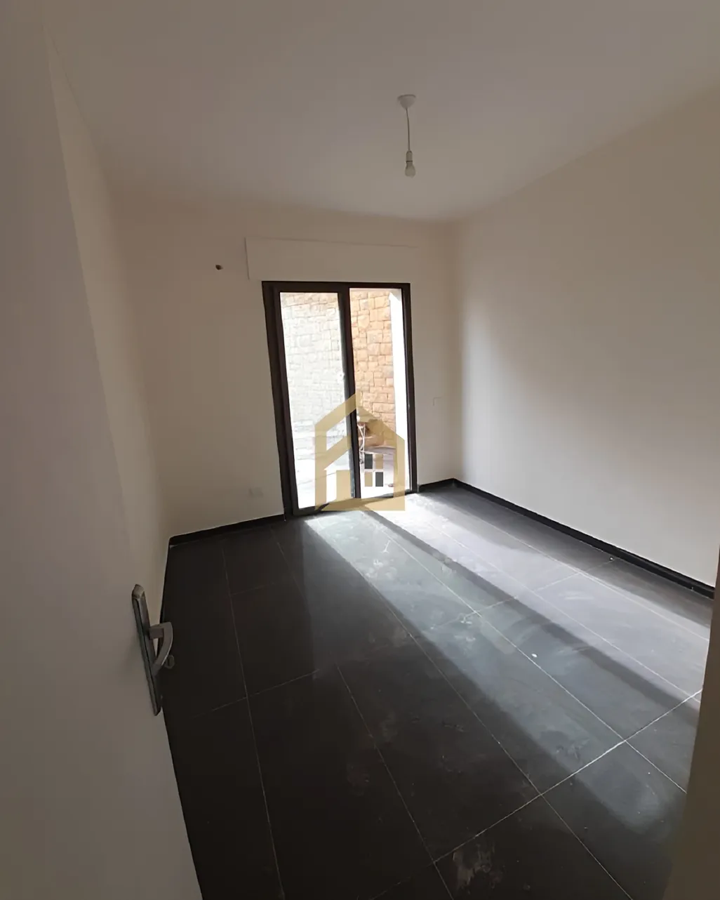 Apartment for sale in Oyoun, Lebanon - 1 bed, 2 bath