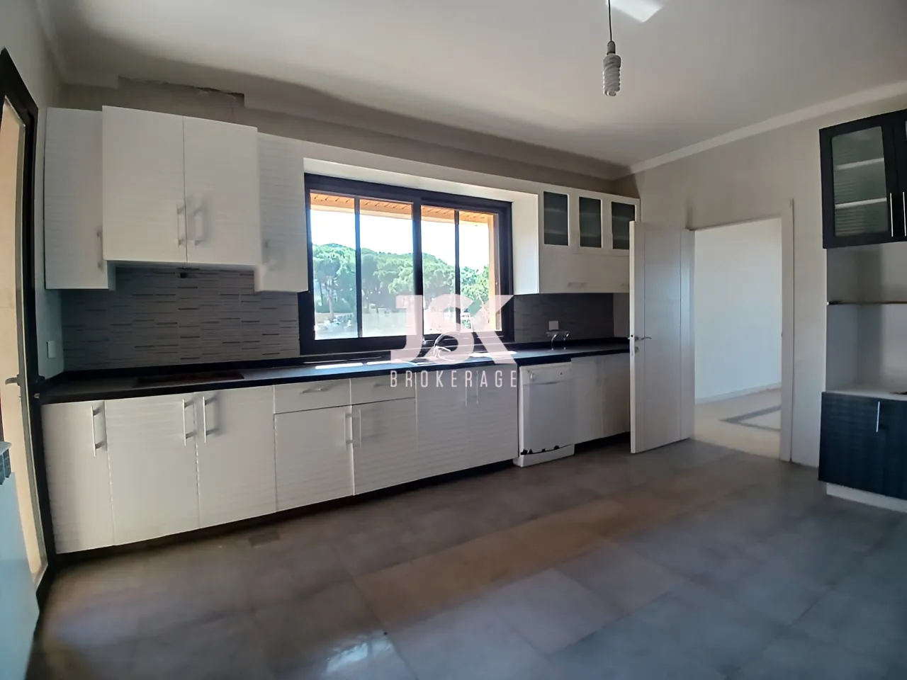 Apartment for Rent in Ain Saadeh