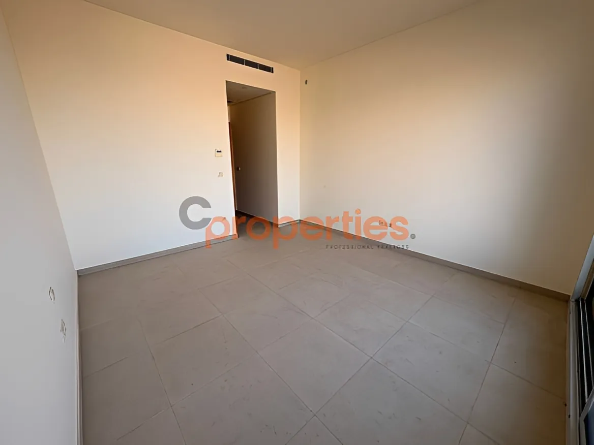 Apartment for Rent in Louaizeh