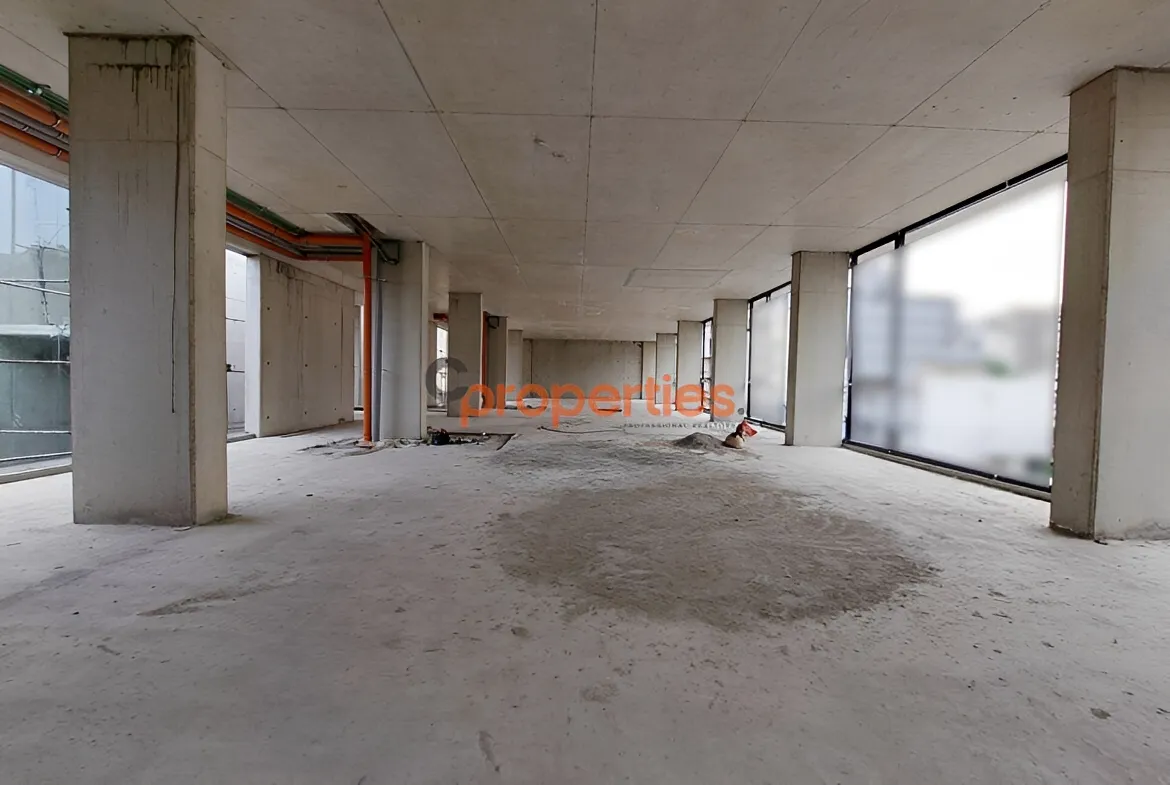 Showroom for Rent in Jal El Dib