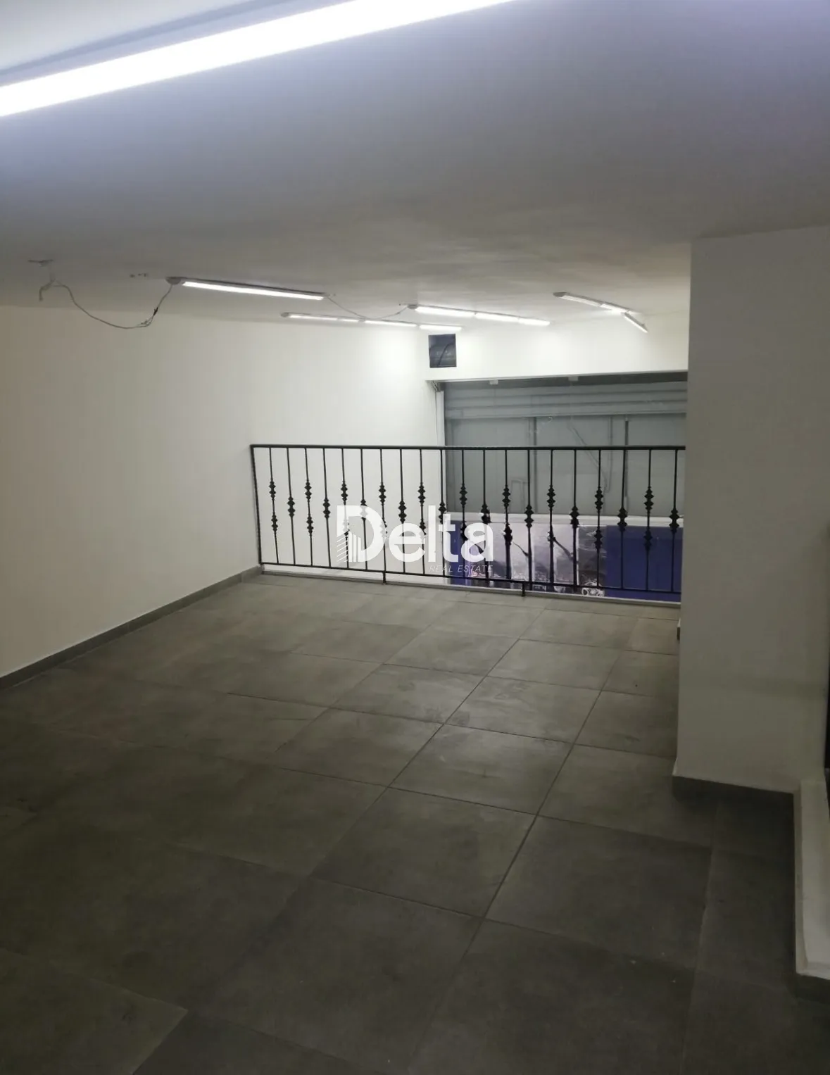Shop for rent in Aicha bakkar, beirut, lebanon